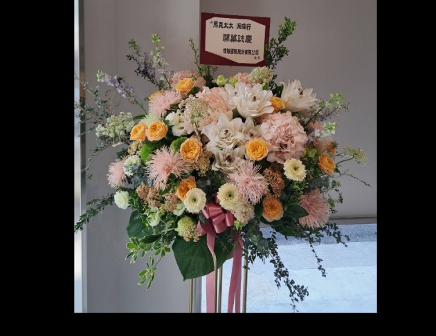 質感浪漫花柱